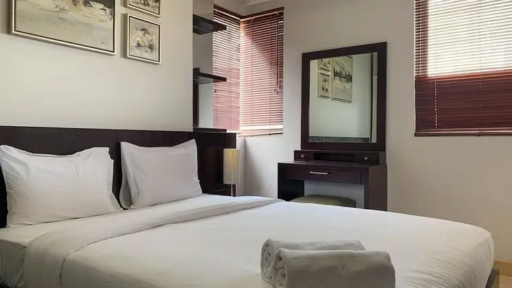 Comfort And Minimalist 2Br At Maple Park Sunter Apartment