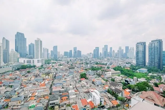 Comfort And Modern Look Studio Apartment At Ambassade Kuningan