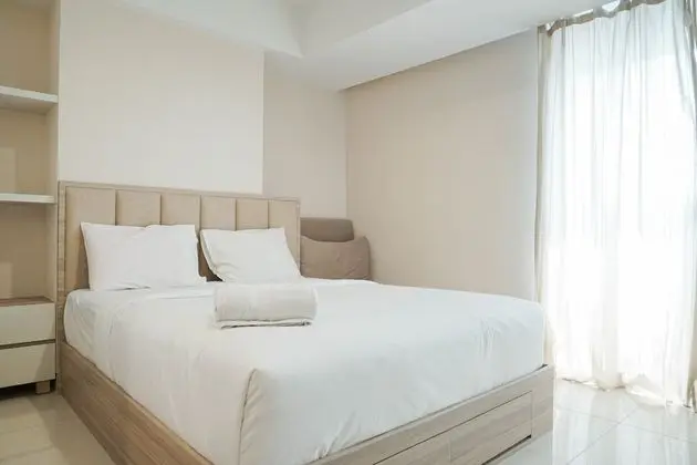 Comfort and Modern Studio at West Vista Apartment