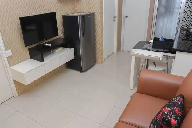 Comfort And Simple 2Br At Bassura City Apartment - İç Mekan