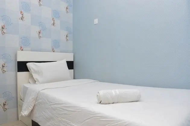 Comfort And Simple 2Br At Bassura City Apartment - Oda