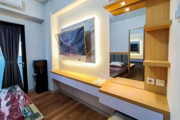 Comfort And Simply 1Br At The Alton Apartment - Oda
