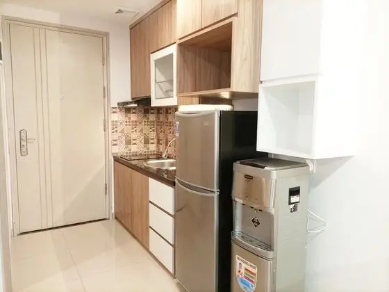 Comfort And Simply Look Studio Room At Mataram City Apartment - Mutfak