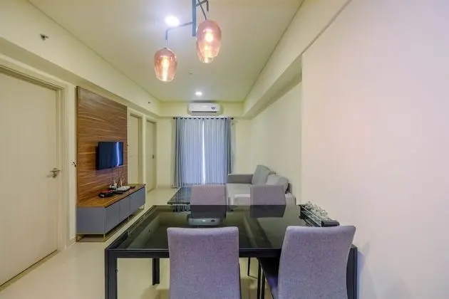 Comfort and Strategic 3BR Meikarta Apartment - Oda Düzeni