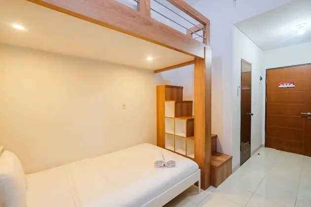 Comfort Studio Room With Bunk Bed At Dave Apartment - Oda