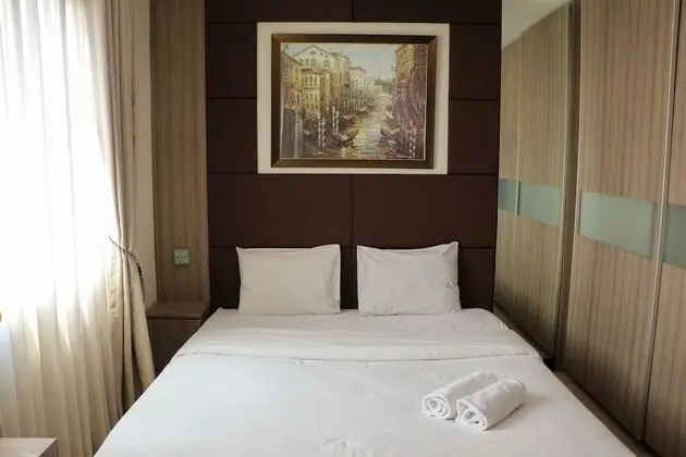 Comfort Studio At Sky Terrace Apartment - Oda