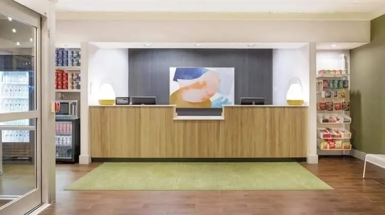 Comfort Suites - Öne Çıkan Resim