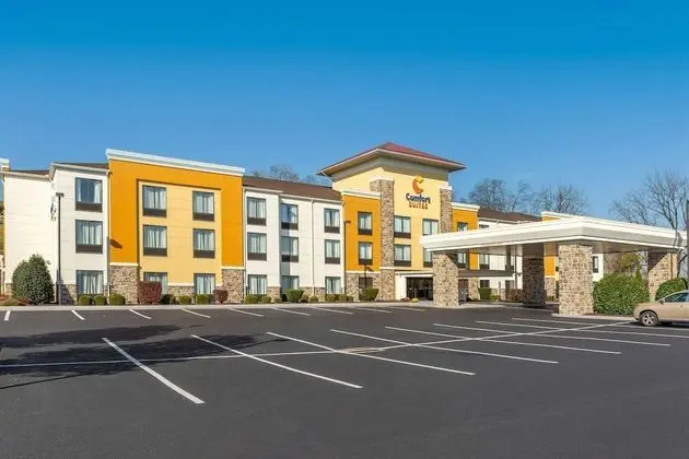 Comfort Suites Amish Country - Dış Mekan