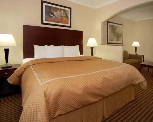 Comfort Suites (Baytown)