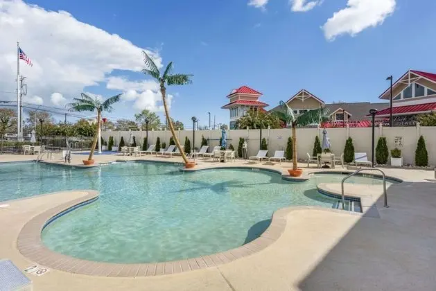 Comfort Suites Beach Area - Havuz