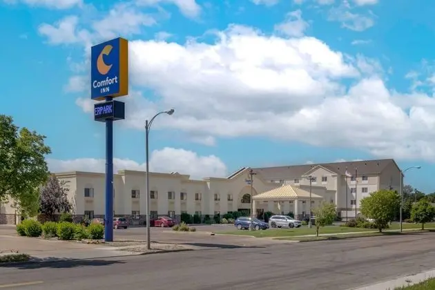 Comfort Suites - Dış Mekan