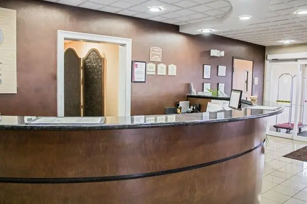 Comfort Suites