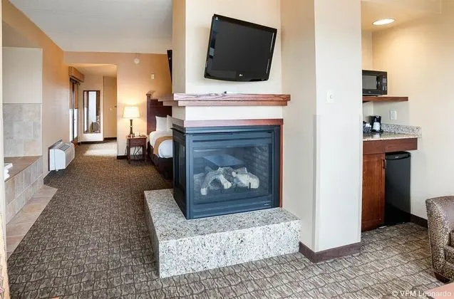 Comfort Suites Canal Park