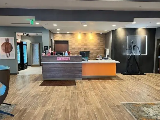 Comfort Suites - Lobi