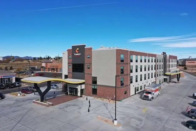 Comfort Suites Colorado Springs East -Medical Center Area - Dış Mekan