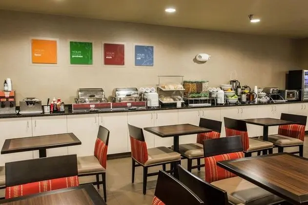 Comfort Suites Coralville Area