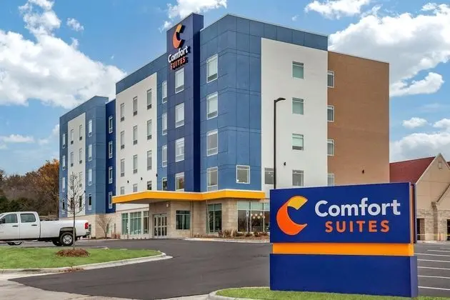 Comfort Suites Cottage Grove – Madison - 1