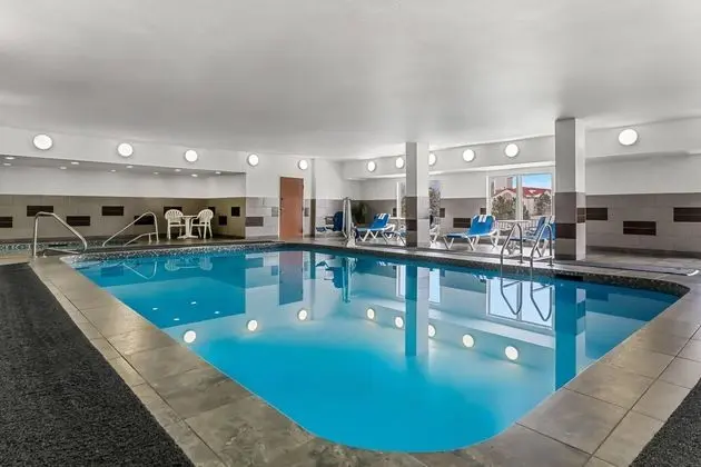 Comfort Suites Denver Tech Center / Engleewood - Havuz