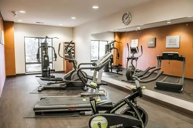 Comfort Suites Elkhart Area