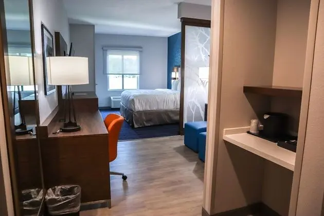 Comfort Suites Gainesville near University - Oda