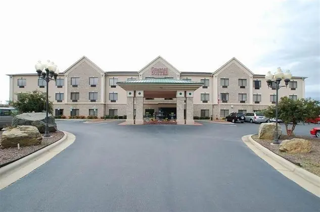 Comfort Suites
