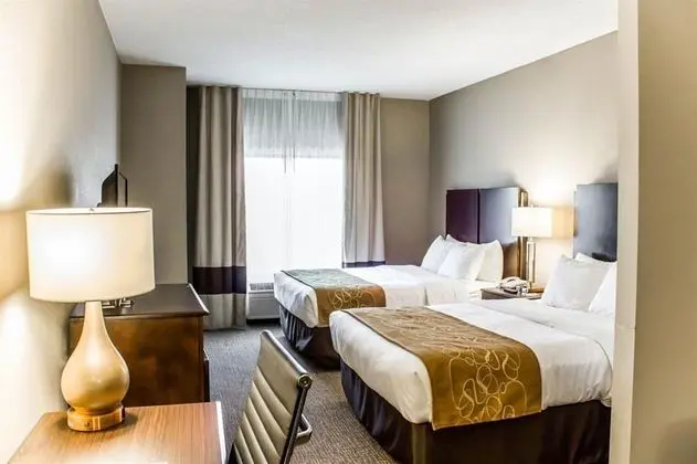 Comfort Suites