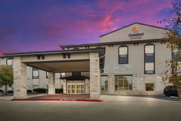 Comfort Suites Granbury Area - Dış Mekan
