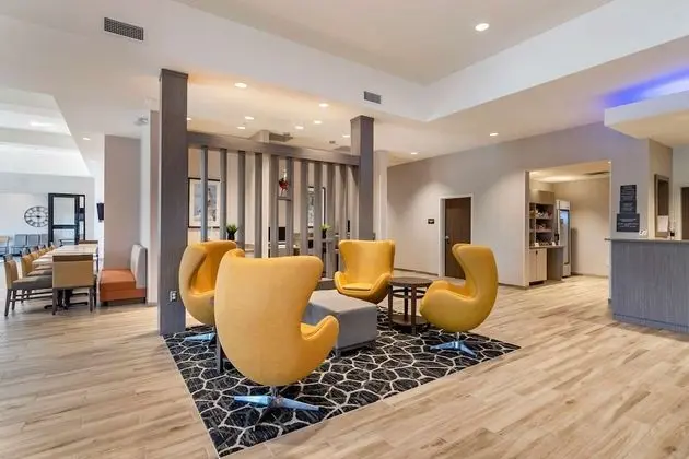 Comfort Suites Grandview - Kansas City - Lobi