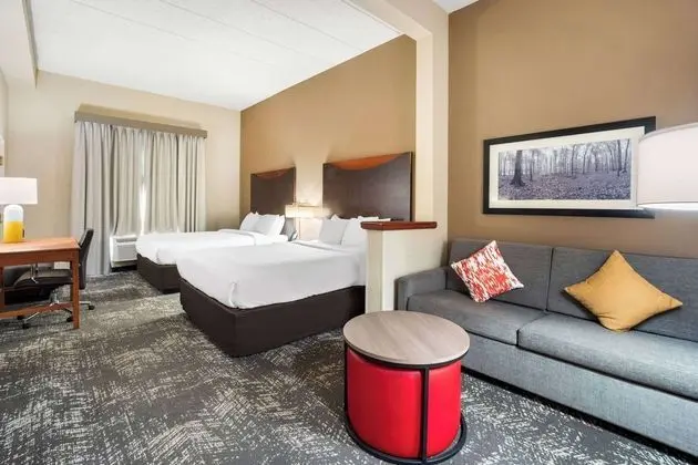 Comfort Suites at Harbison
