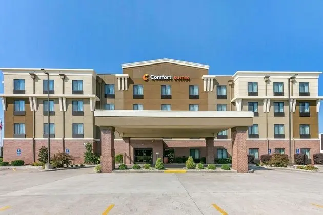 Comfort Suites