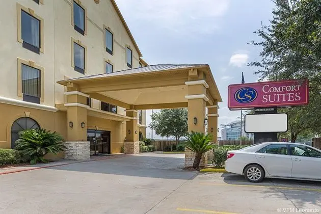 Comfort Suites