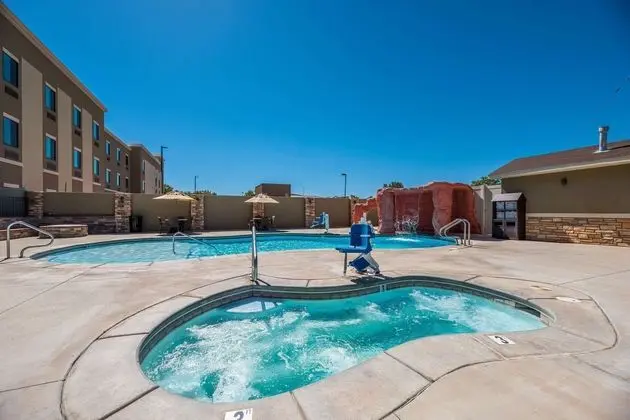 Comfort Suites Kanab - Havuz