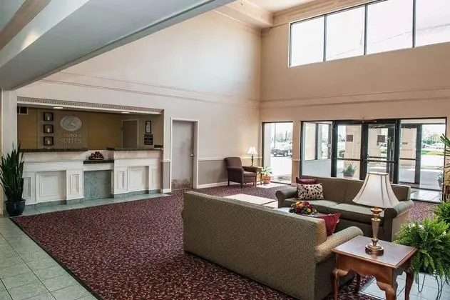Comfort Suites Lafayette University Area