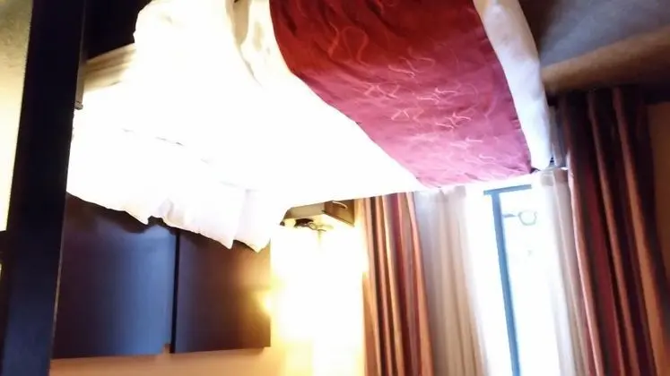 Comfort Suites