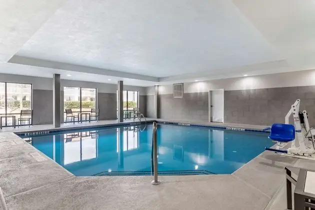 Comfort Suites McDonough Atlanta South - Havuz