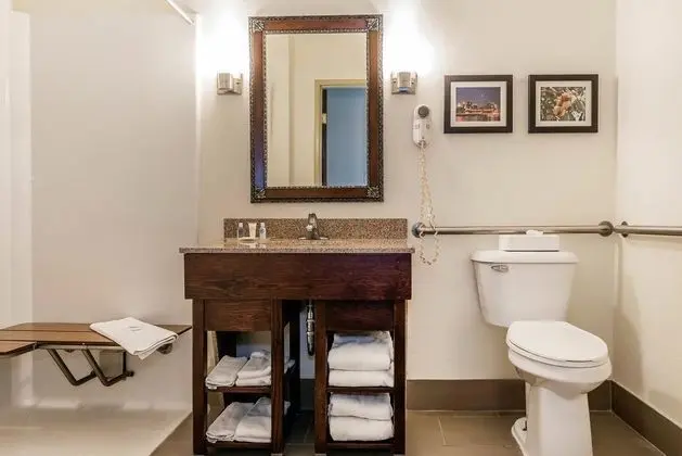 Comfort Suites Miamisburg - Dayton South