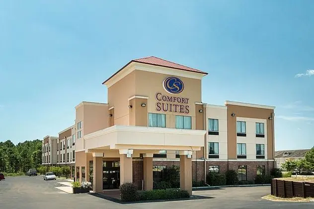 Comfort Suites