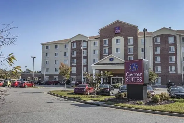 Comfort Suites Near Joint Forces