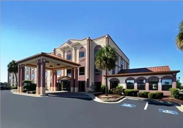 Comfort Suites near Robins Air Force Base - Genel