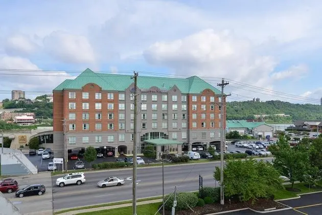 Comfort Suites Newport - Cincinnati Riverfront