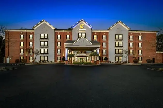 Comfort Suites Newport News Airport - Dış Mekan