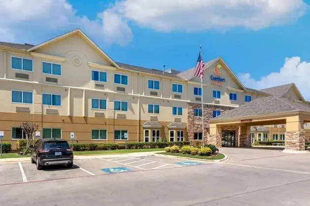 Comfort Suites North Dallas - Dış Mekan