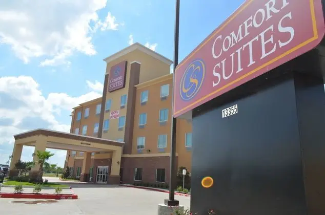 Comfort Suites Northwest-CY - Dış Mekan