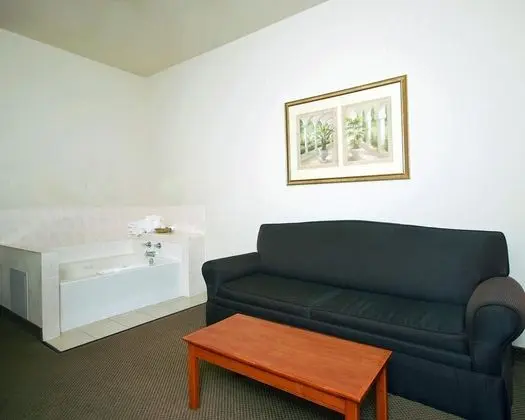 Comfort Suites Odessa Area