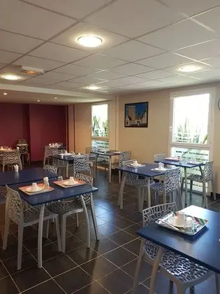 Comfort Suites Pau Idron - Yerinde Yemek