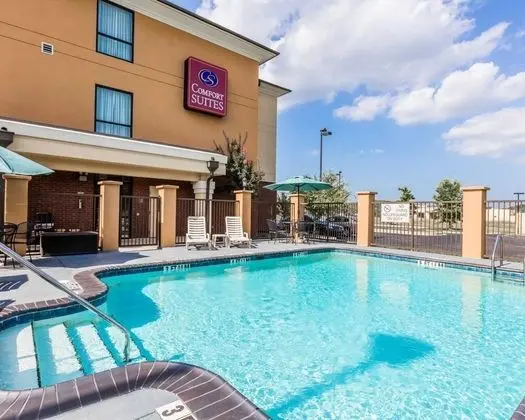 Comfort Suites Pell City I-20 exit 158