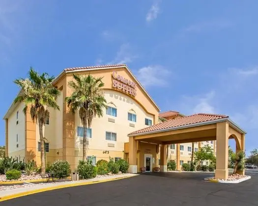 Comfort Suites Peoria Sports Complex - 1