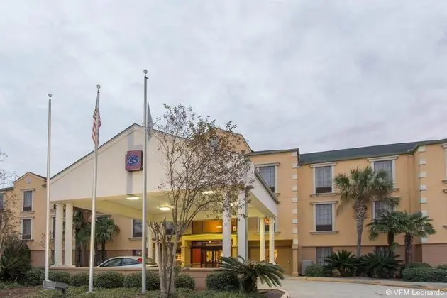 Comfort Suites