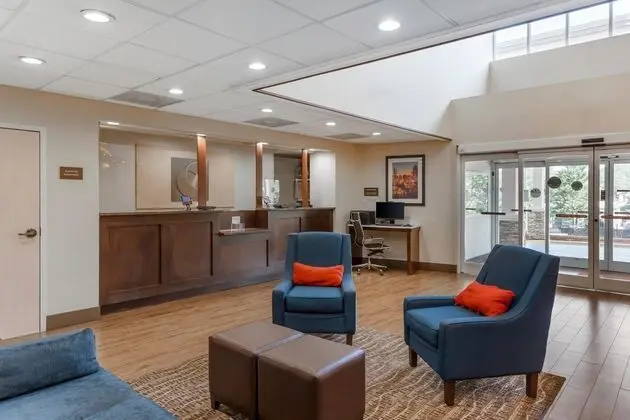 Comfort Suites (Raleigh) - Lobi