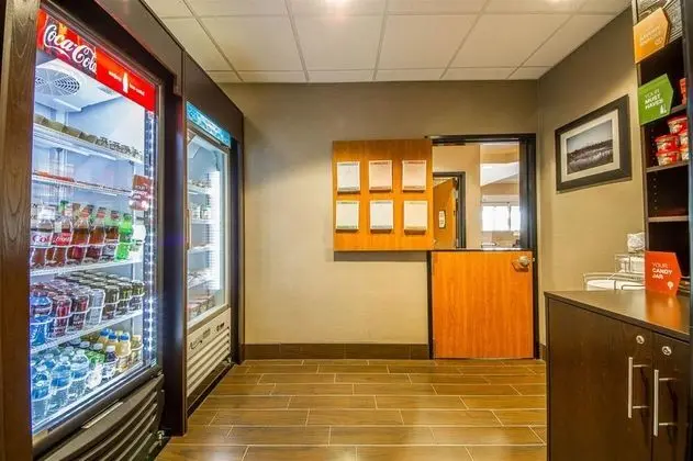 Comfort Suites Redding  Shasta Lake